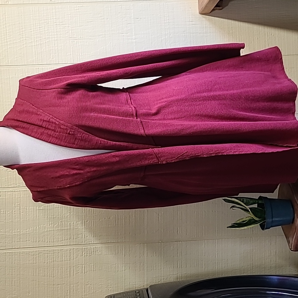 Neon Buddha Open Cardigan Small Cranberry Red